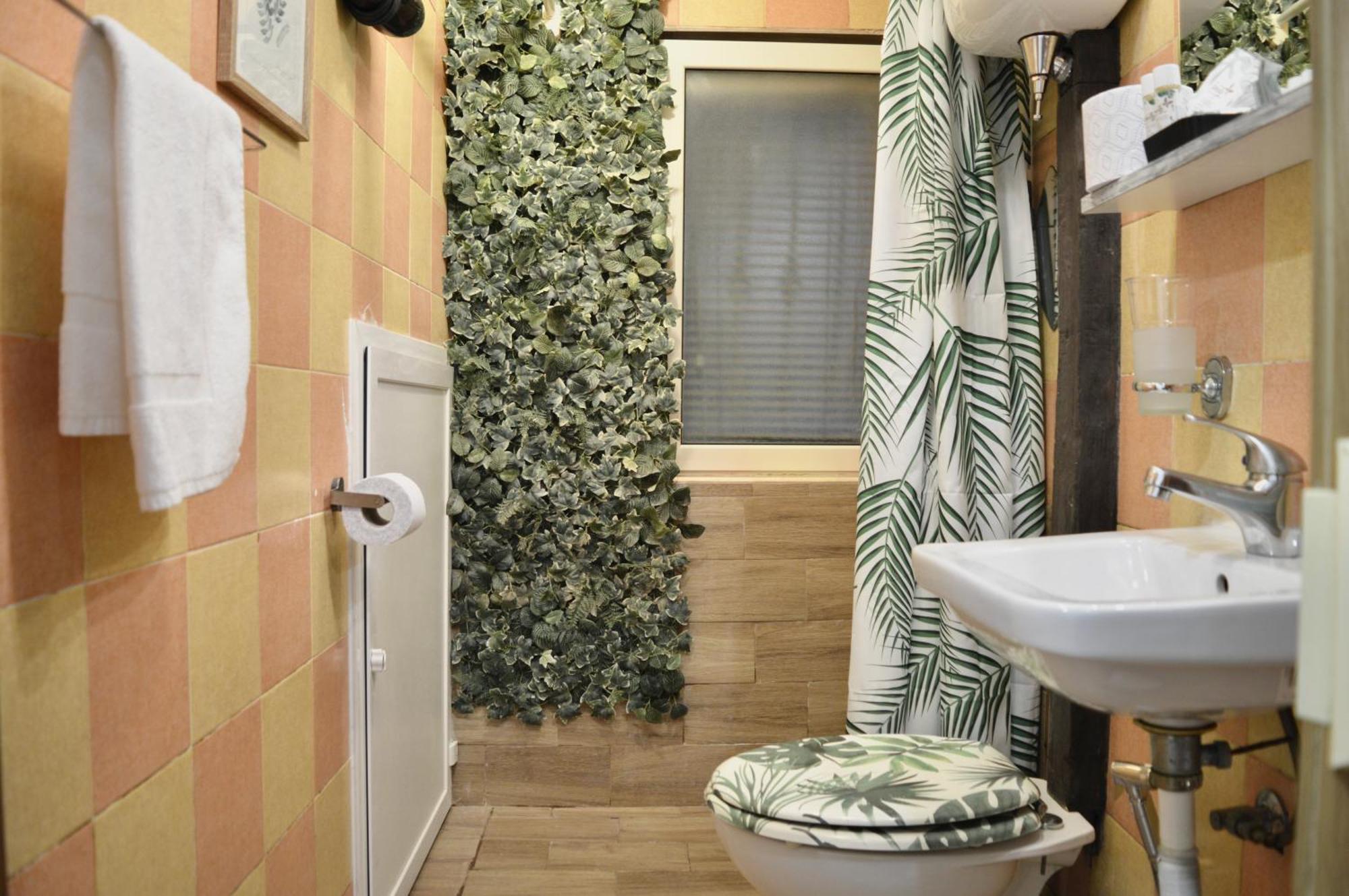 Jungle 13 - Room And Apartments Napoli Esterno foto